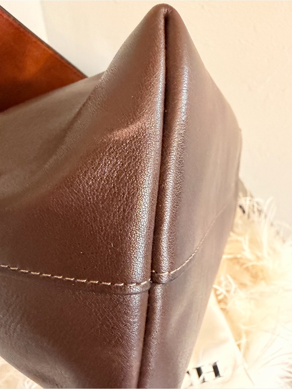 Coach Chelsea Shoulder Bag 36 in Maple - Picture 7 of 10